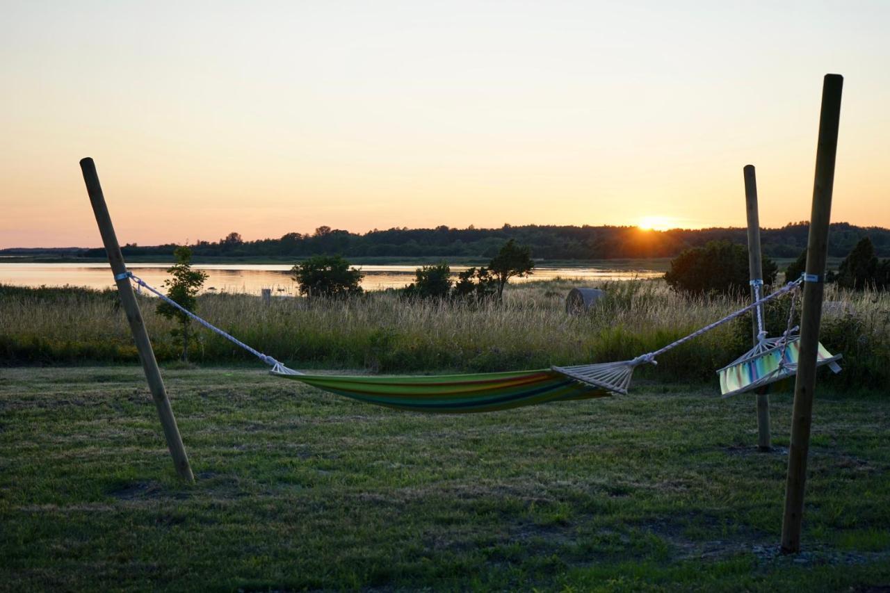 Saare Glamping Hotel Salme Bagian luar foto